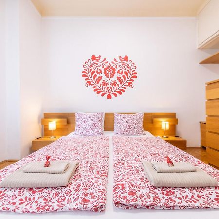 Georgina Apartment Boedapest Buitenkant foto