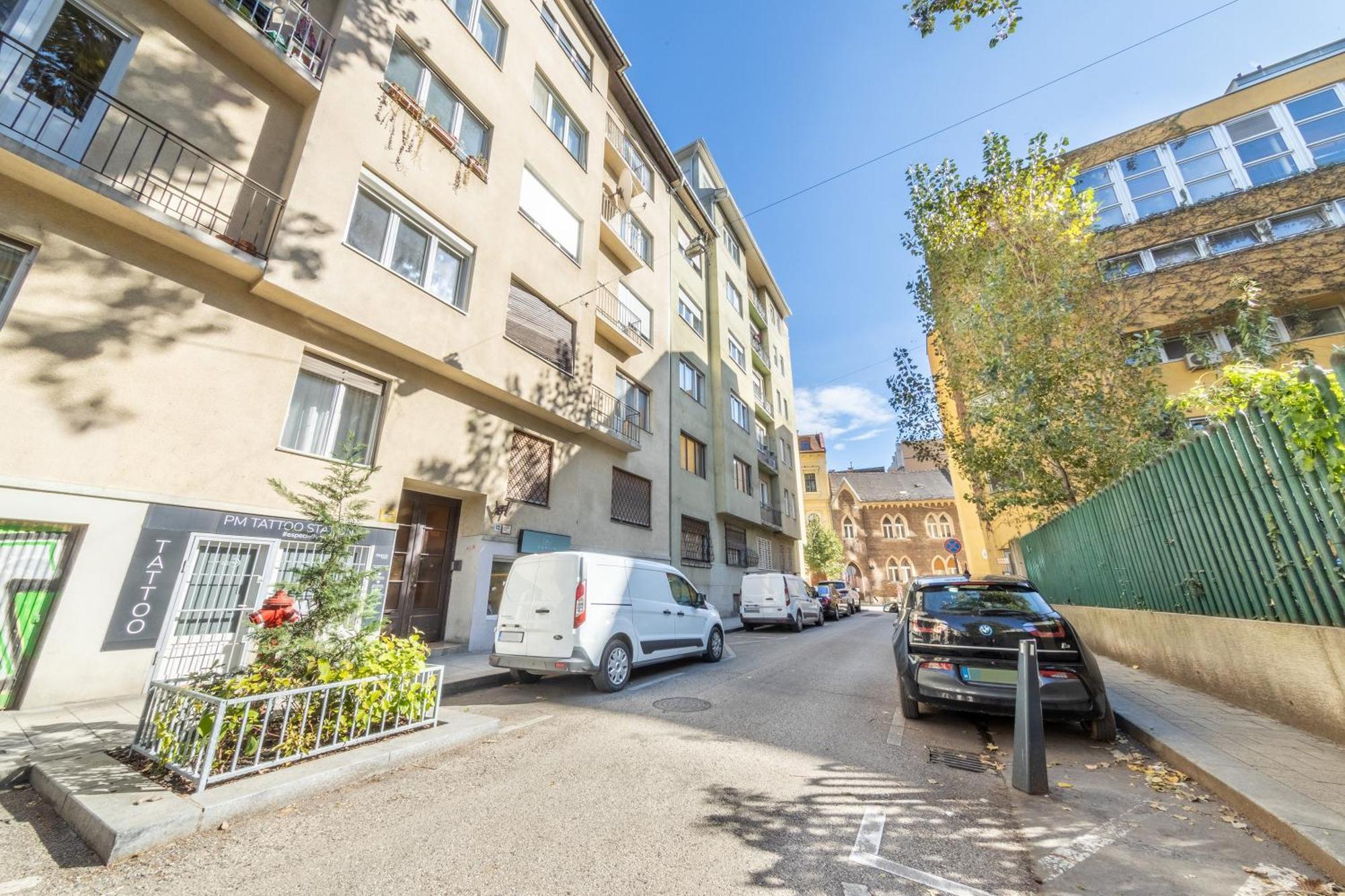 Georgina Apartment Boedapest Buitenkant foto