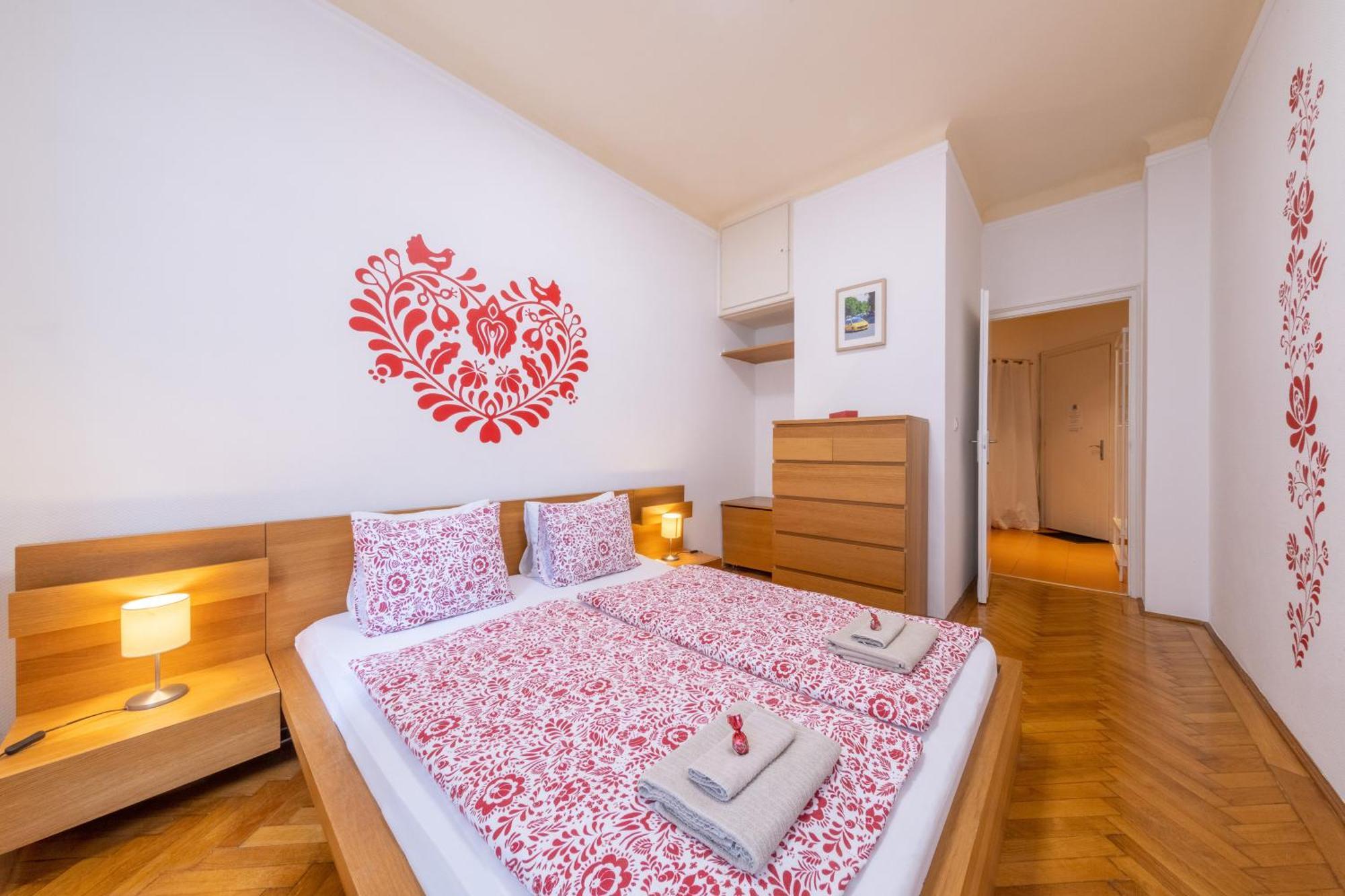 Georgina Apartment Boedapest Buitenkant foto