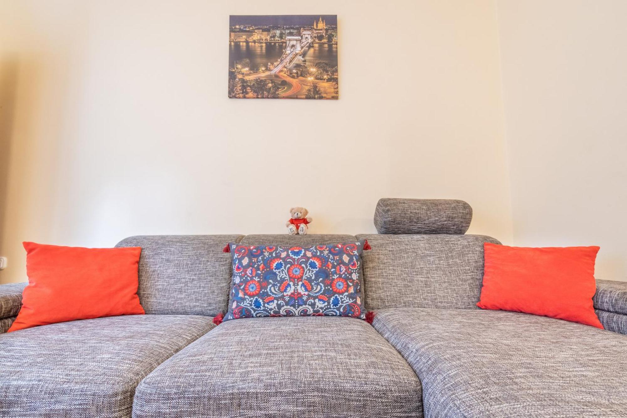Georgina Apartment Boedapest Buitenkant foto