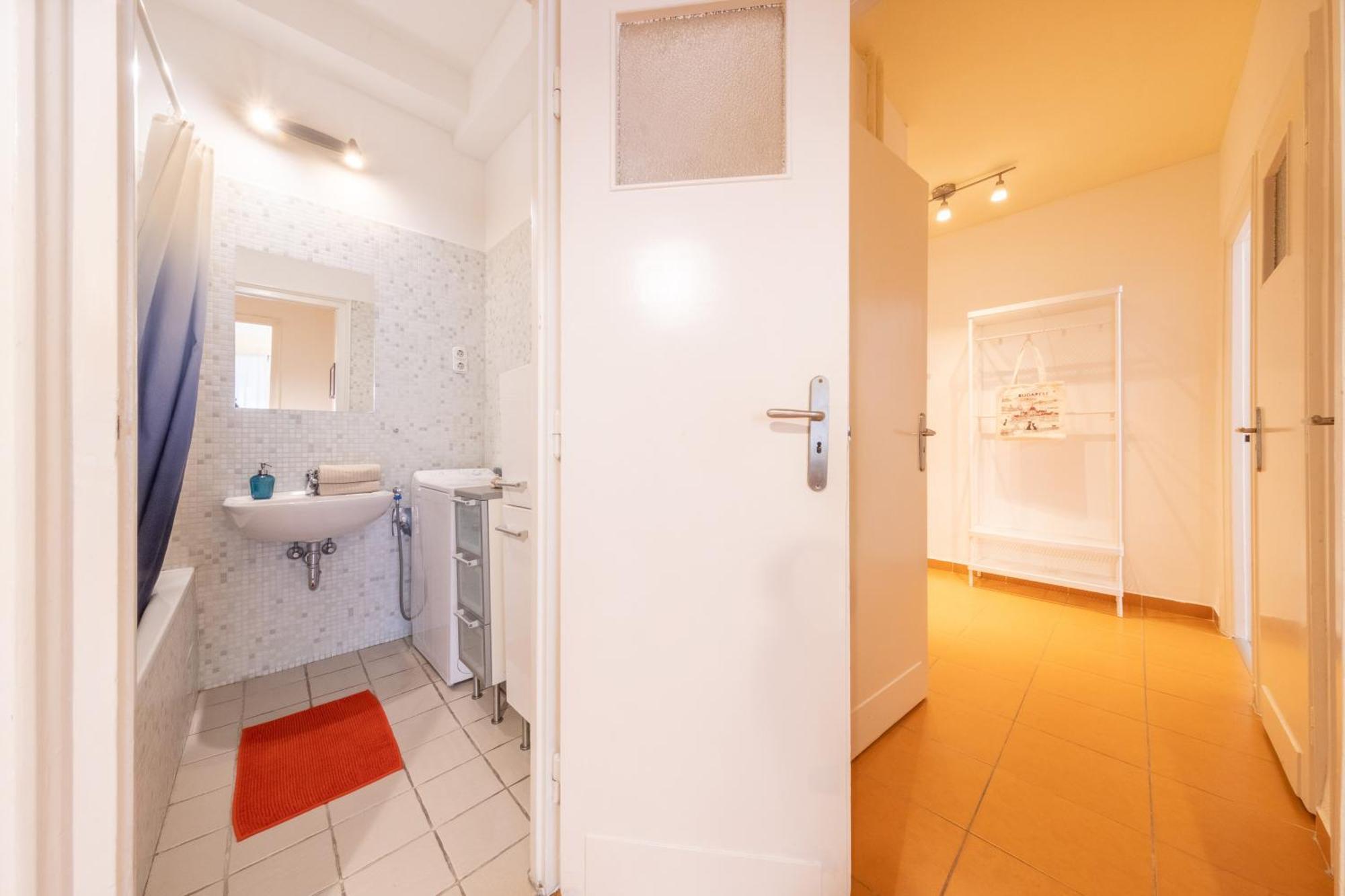Georgina Apartment Boedapest Buitenkant foto